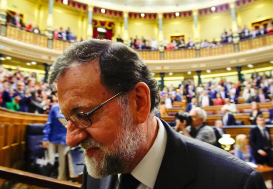 西班牙前首相:不再任人民党党首 这是最好的选