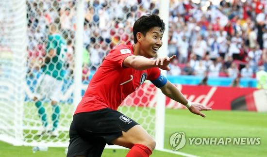韩国队世界杯爆冷踢赢德国 球员每人奖30万人