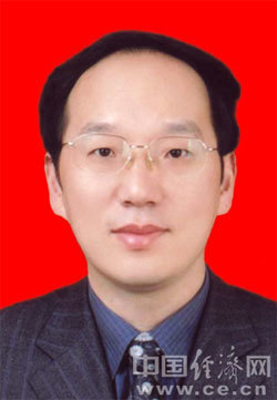 李乐成,男,1965年3月出生,此前担任湖北省委常委,襄阳市委书记