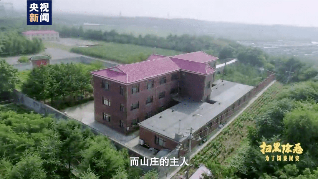 杭州网 新闻中心 位于辽宁省大连市庄河的一个私家山庄,绿树红墙,白鹭