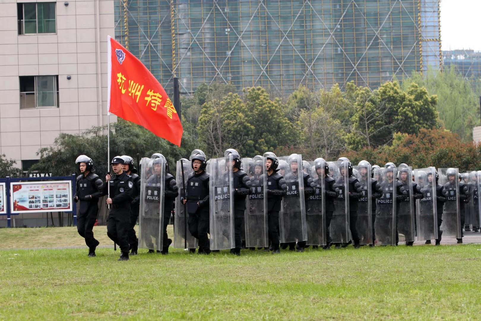 真刀真枪砥精兵浙江省公安特警今日开训