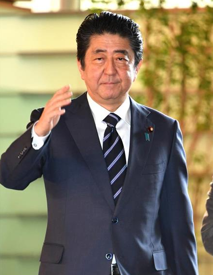 安倍出访回国喊累:人一过60岁 身体时常吃不消