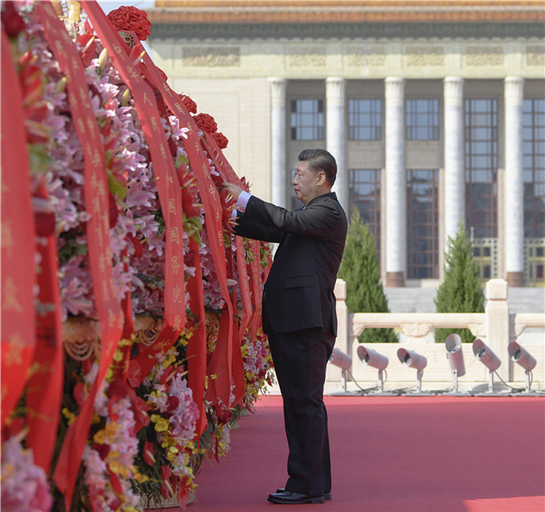 山东清明节习俗：扫墓、祭祖、踏青游玩、吃清明粿