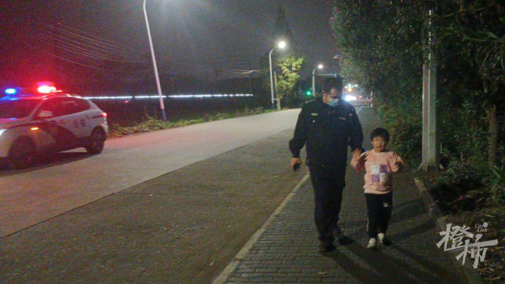 大人说者无心，6岁女孩却听者有意，为实现对奶奶的承诺，一个人离家夜行3公里