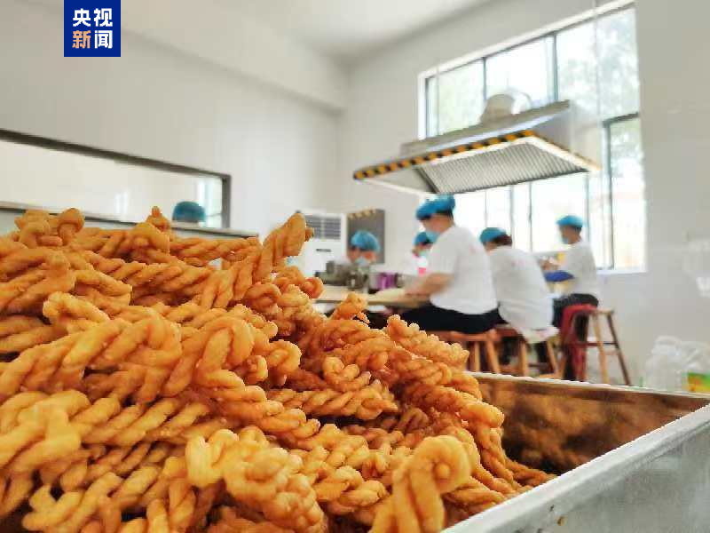 △麻花庄村生产贡麻花