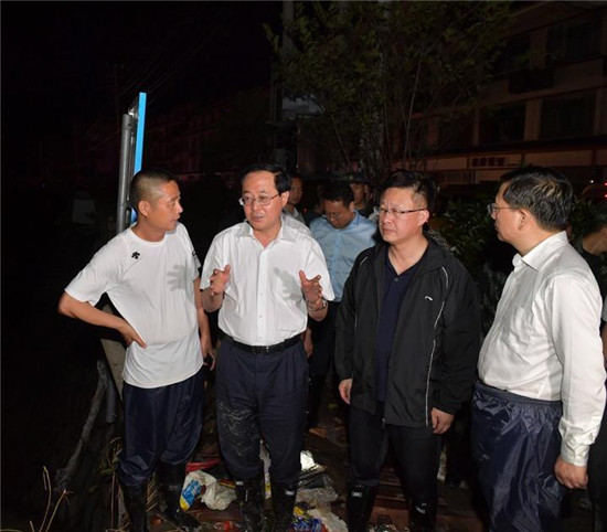 昨天下午,省委书记车俊赴乐清市大荆镇检查指导抢险救灾工作.