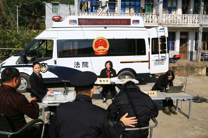 巡回审判 开庭在基层 浙江近千家巡回法庭满足群众司法需求