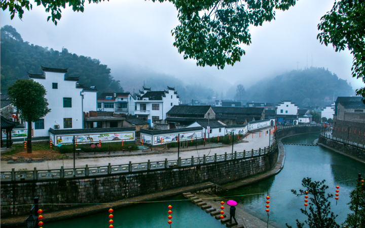 新闻客户端 "篆畦园国学基地的2000万元投资,已争取到镇里入股操盘,这