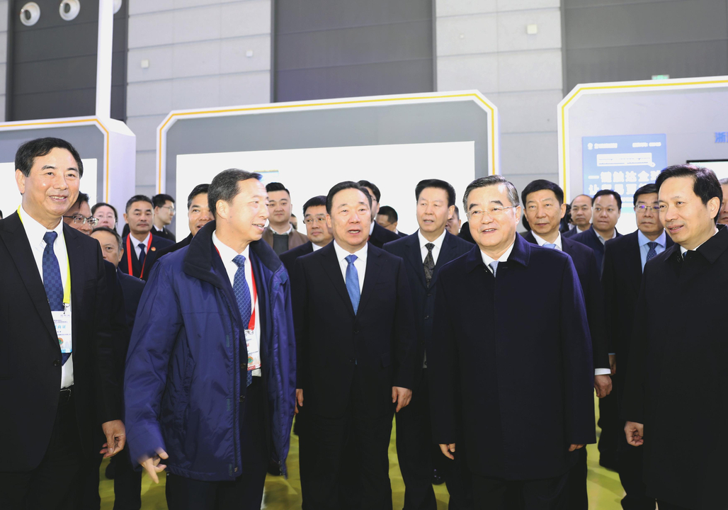 浙江省代表团参加第七届丝绸之路国际博览会暨中国东西部合作与投资