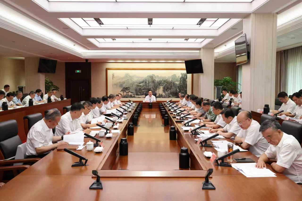 9月8日上午,省委召开常委会会议暨省委党的建设工作领导小组会议,省委书记王浩主持会议并讲话。潮新闻记者 李震宇 摄