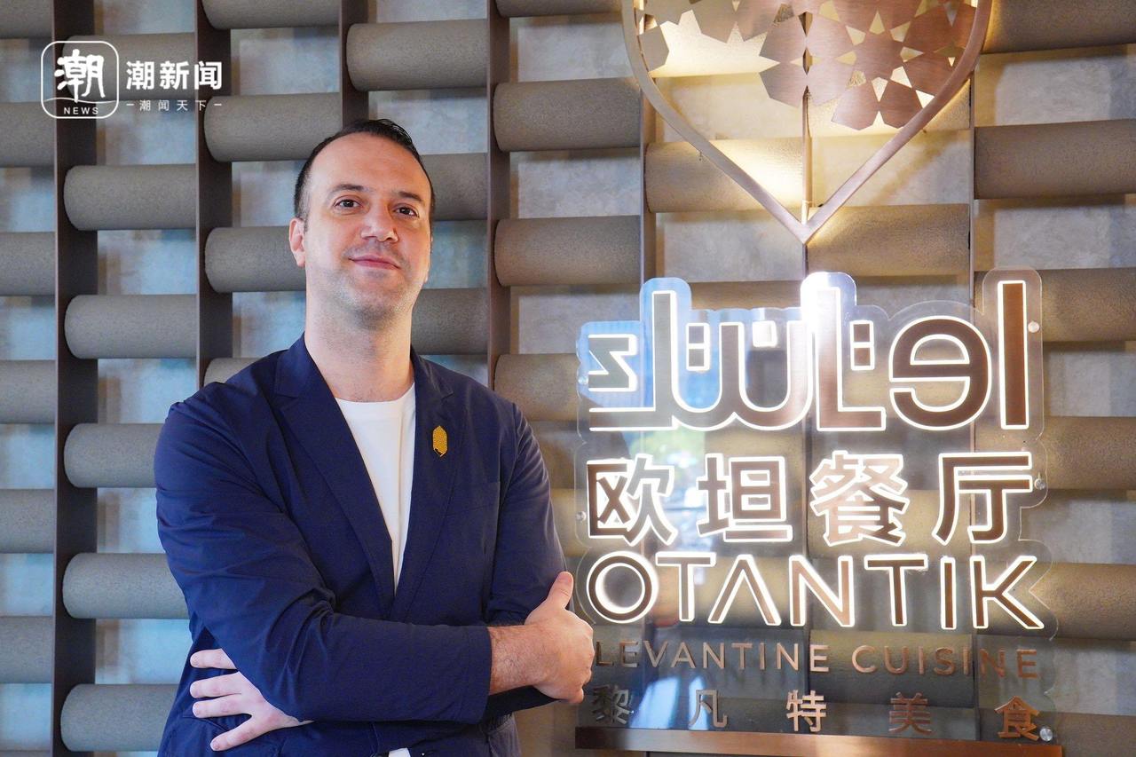 欧坦餐厅老板安纳斯。记者 叶振宇 摄